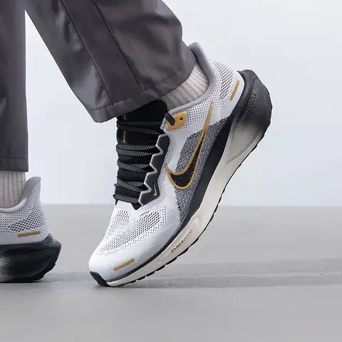 나이키 남성 신발 2025 신상 AIR ZOOM 운동화 페가수스 41 운동화 HQ2938-100