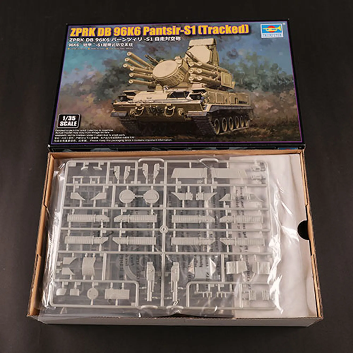 

1/35 Trumpeter ZPRK DB 96K6 Pantsir-S1 Tracked Air Defense System Toys Model Kits For Collecting TH23590-SMT2