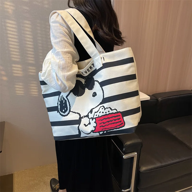 

New Minnie Mouse Snoopy New Cute Creative Cartoon Print Fashion Casual Versatile Large Capacity Portable Shoulder Canvas Bag