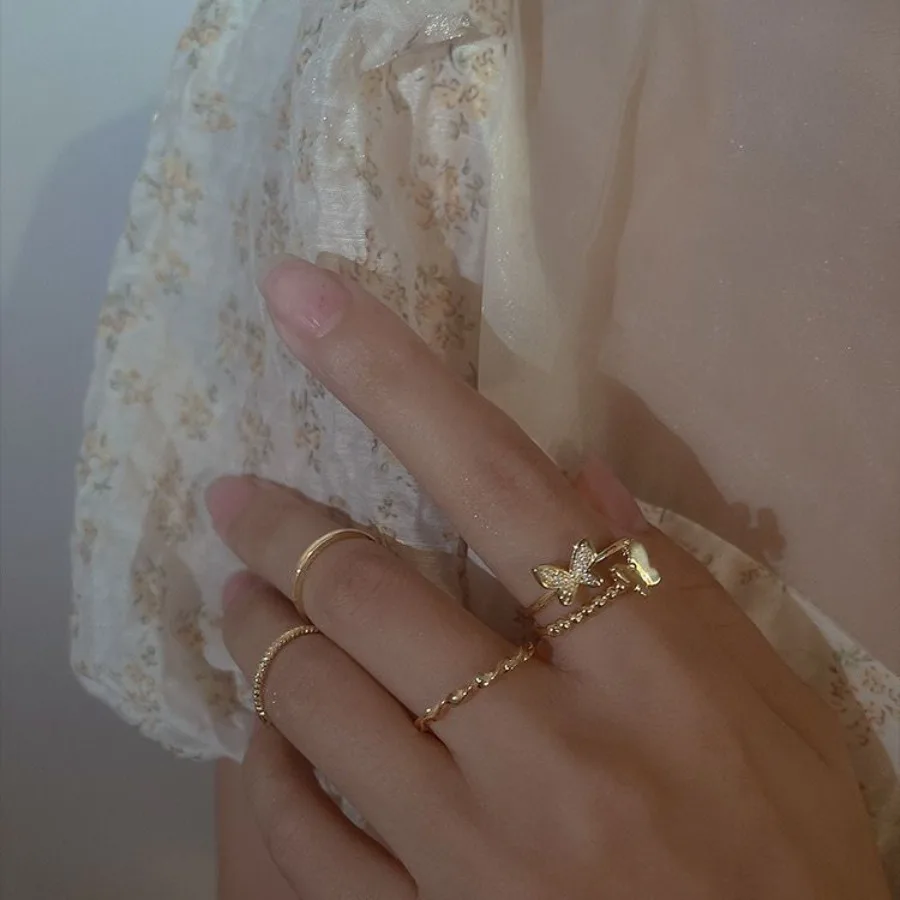 

Набор колец: простое кольцо, кольцо-бабочка, комбинированный кольцо-браслет, индивидуальное кольцо