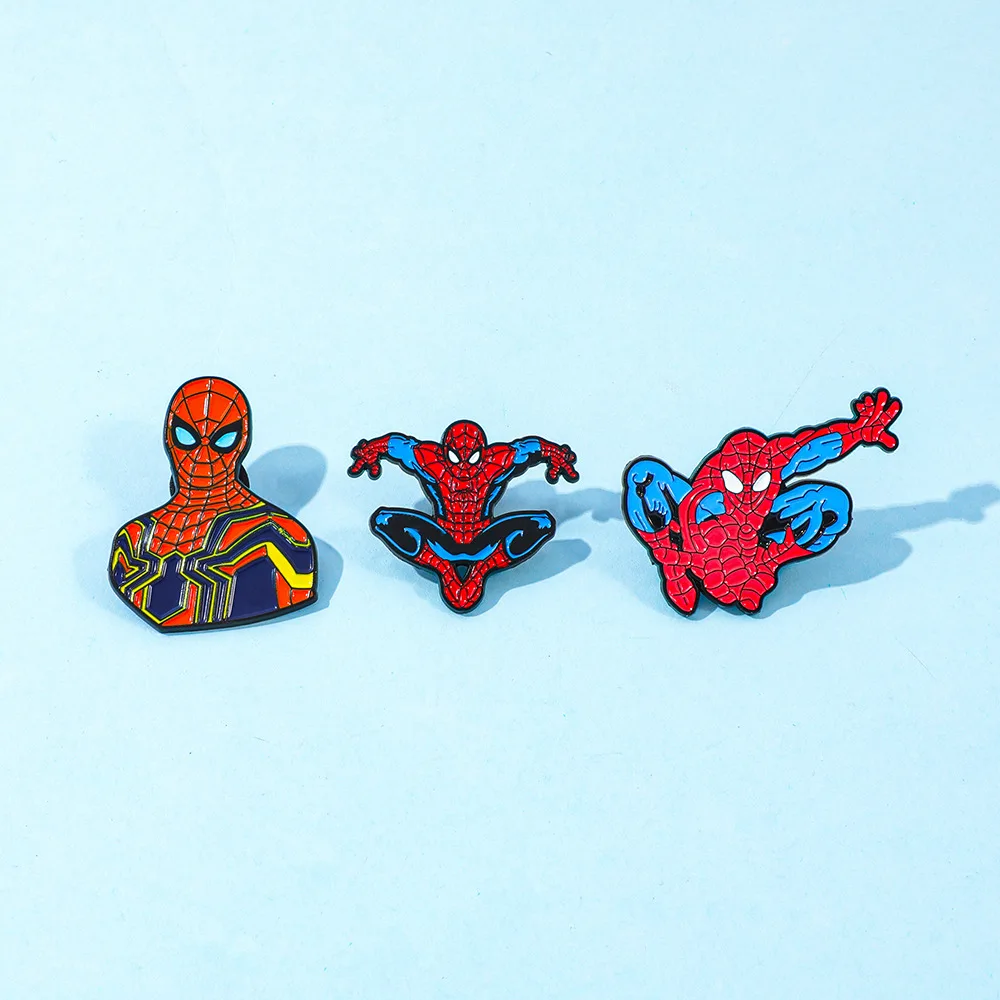 Europäische und amerikanische Cartoon-Figuren mit Metallabzeichen: Spider-Man-Legierungsoptik-Brosche, kleiner Spinnen-Pin als Accessoire