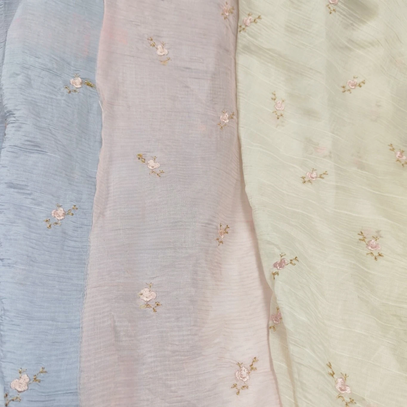 جديد متعدد الألوان الشيفون نسيج مطرز كريب متعدد الألوان عادي مطرز الدانتيل لمصمم الملابس ذاتية الصنع الخياطة بواسطة ياردات