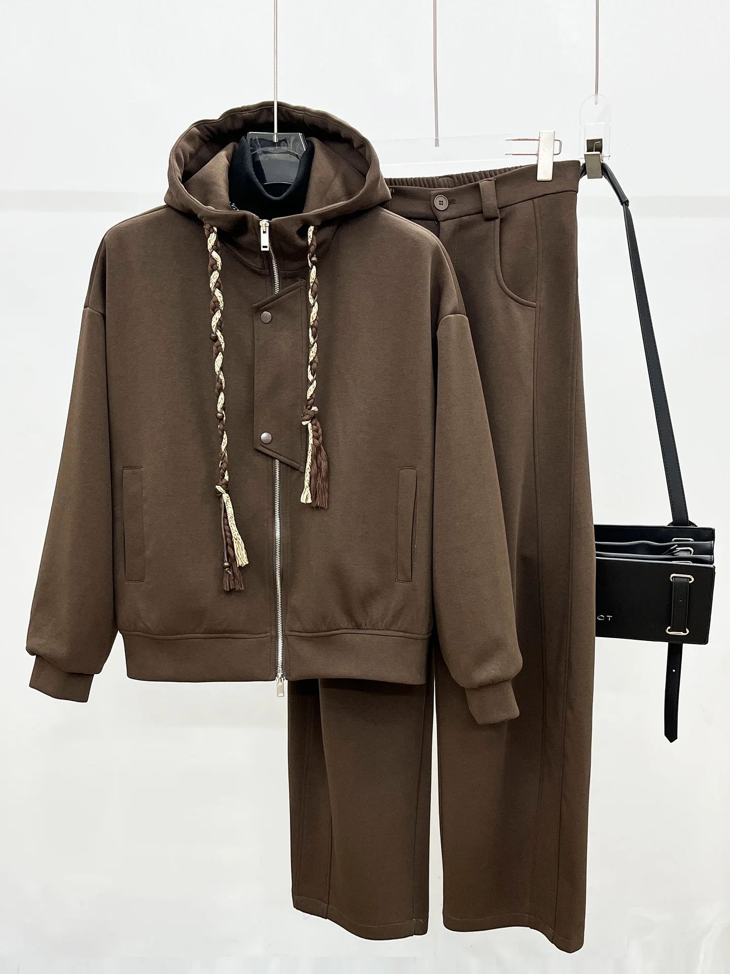 

Autumn Men's Hoodie Jacket Embroidery Decoration Shoulder Pad Wide Leg Pants Two-Piece Set Fashionable Youth Clothing