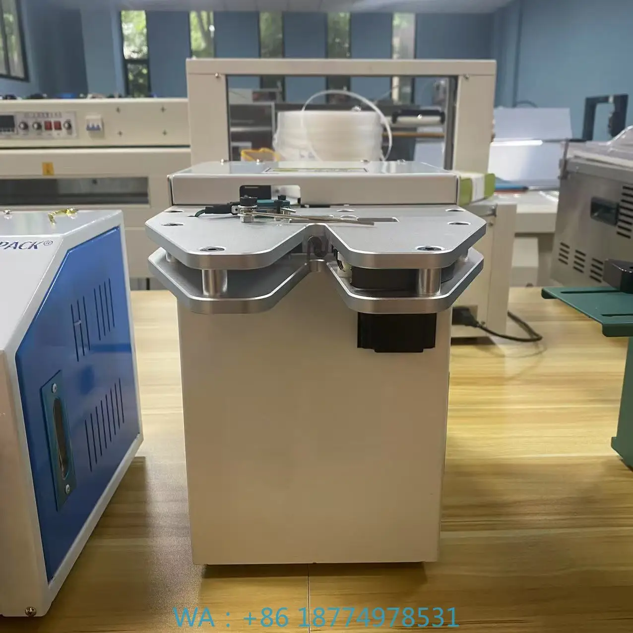 

Пакет для упаковки пищевых продуктов и напитковHB-2-15 Вертикальная электрическая машина для обвязки золотой проволоки Автоматическая