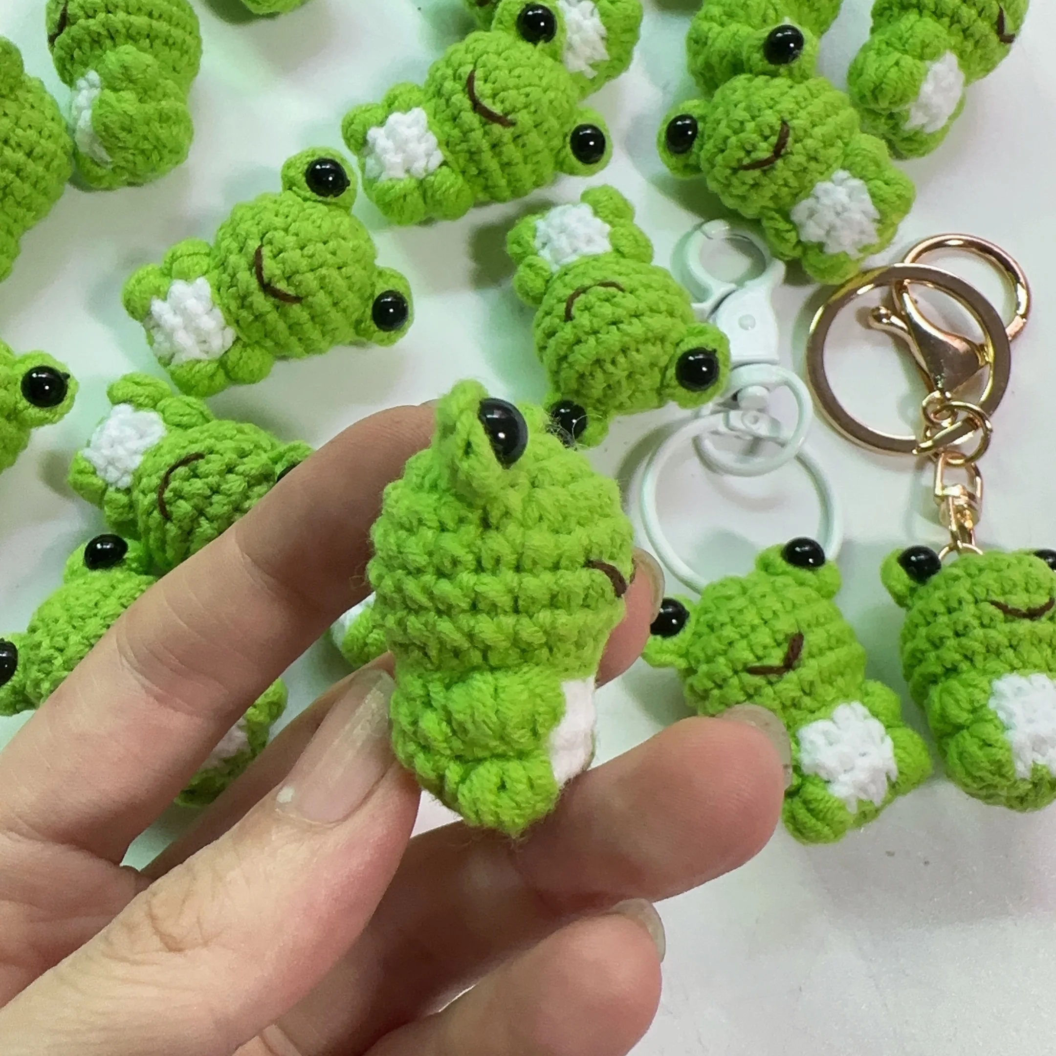 Handmade 3.5cm Cute Knitting Mini Fudge Frog Keychain Creative Crochet  Keyrings For Car Key Accessories Doll Keyrings Wholesale