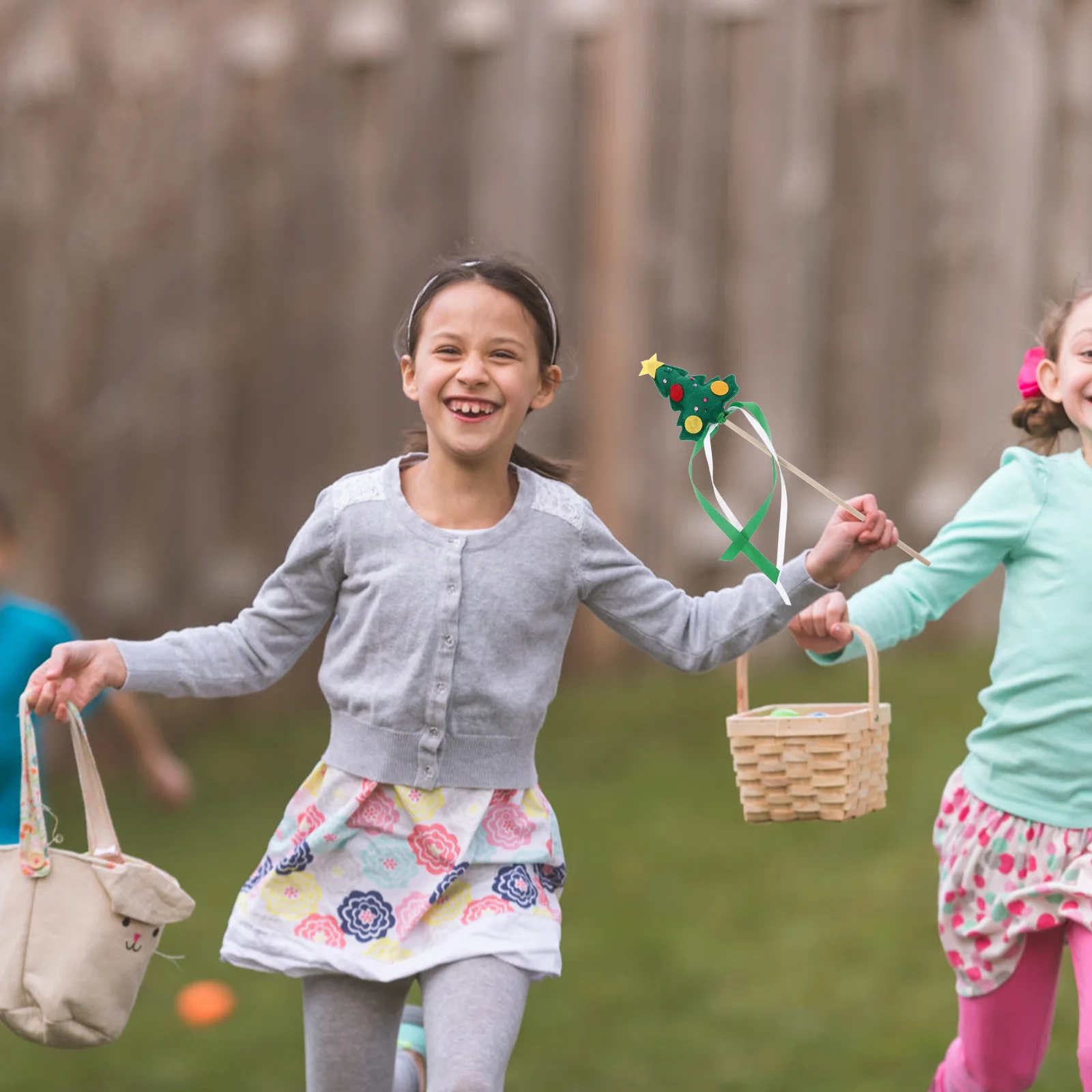 

Christmas Tree Shaped Fairy Wand Handheld Dress-Up Wand Kids Stage Performance Party Prop Decorative Fairy Stick Party Accessory