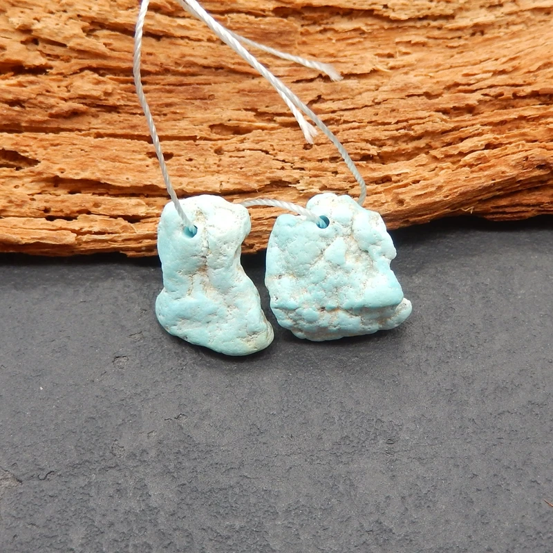 

2PCS Natural Turquoise Raw-Shaped Gemstone Light Blue-Green Components for DIY Handmade Jewelry And Artisanal Crafts