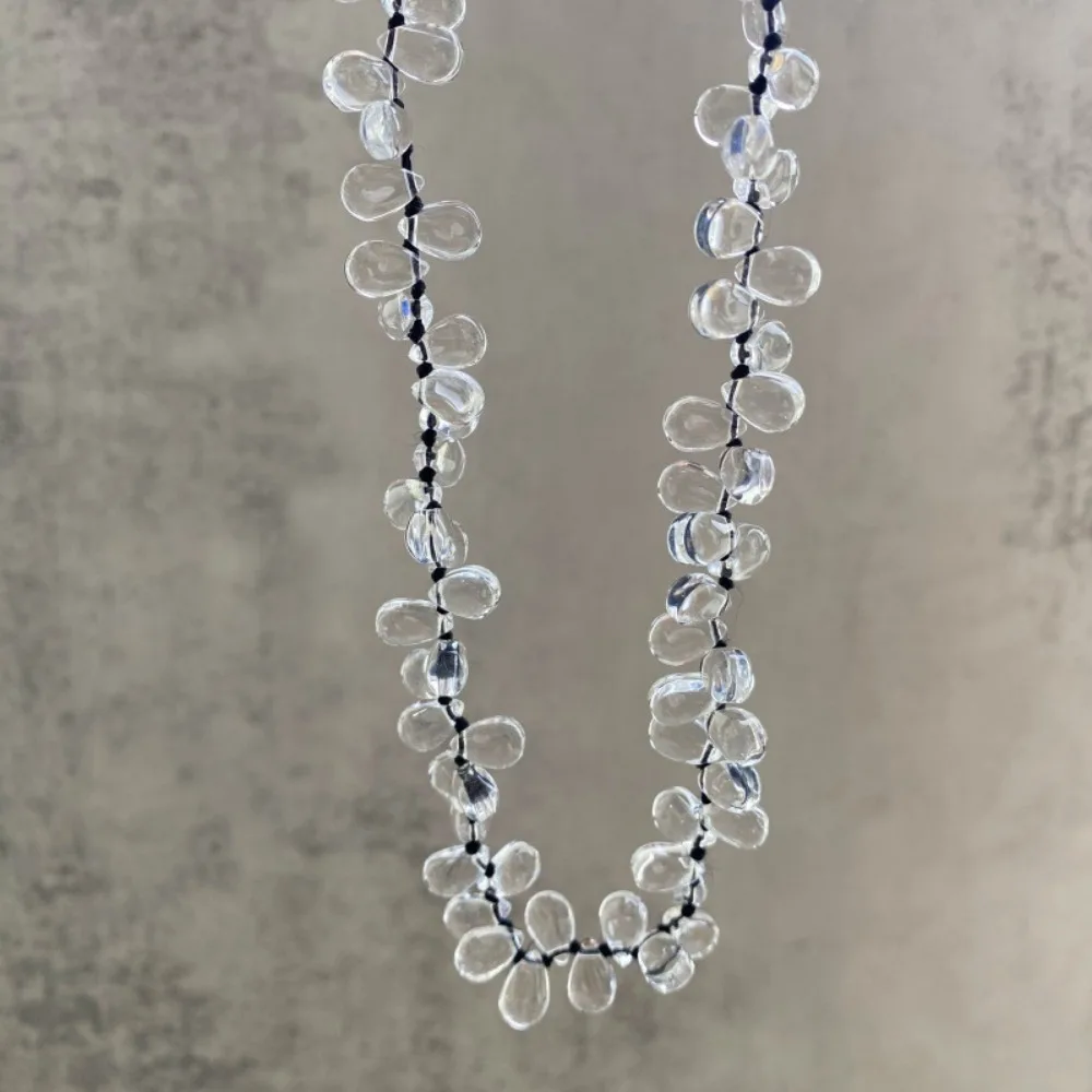 Summer Cool Clear Glass Irregular Water Drop Handmade Beaded Necklace Niche Design Magnetic Buckle Clavicle Chain Luxury Design