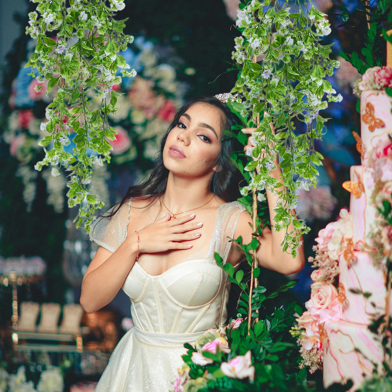 

2Pcs Artificial Hanging Vine Plants Greenery Fake Decoration for Indoor Outdoor Wall Shelf Patio Wedding Home Decor