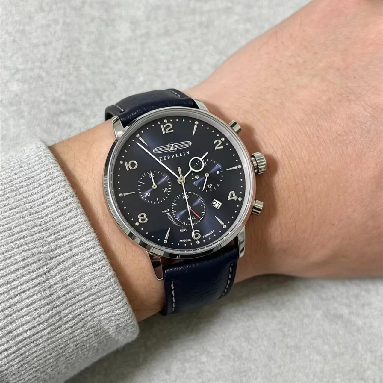 Jam Tangan Kuarsa Seri Zeppelin Hindenburg Fashion Baru Jam Tangan Bisnis Santai Retro Jam Tangan Pria Tanggal Mewah Multifungsi