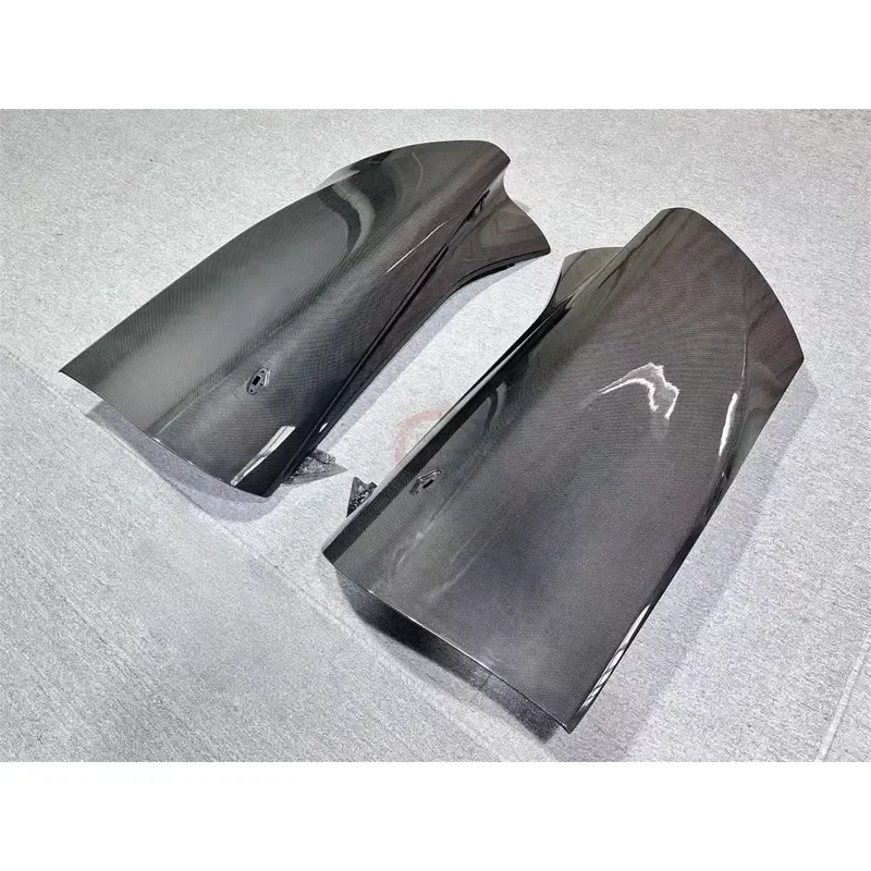 High Quality SF90XX Style Dry Carbon Fiber Door for Ferrari SF90 Stradale Spider Dry Carbon Fiber Door Panel Body Kit