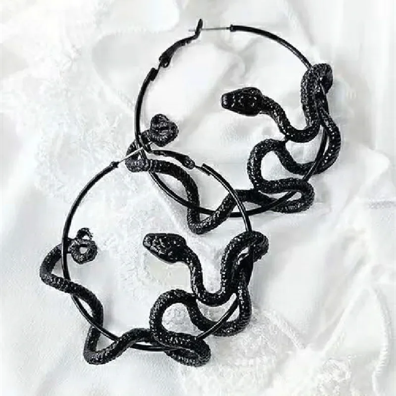 New Snake Hoop Earrings Gothic Snake Gorgeous Witch Anima Alternative Jewellery Halloween Creative Fashion Women Gift Charm 2021