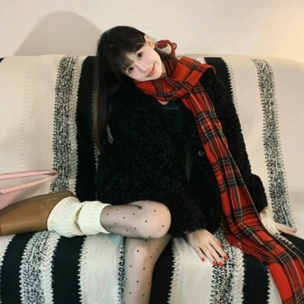 معطف نسائي من فرو الصوف الصناعي سترة قصيرة متينة بياقة مقلوبة وأكمام طويلة مفتوحة الغرز مستقيمة أنيقة غير رسمية لخريف وشتاء 2025