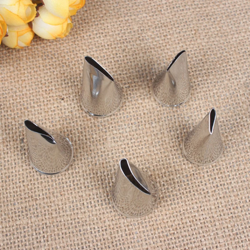 7Pcs/set Piping Flower Scissors Nail Baking Pastry Tools Cake Tray Tulips Rose Nozzle Cupcake Cream Transfer Baking Pastry Tools