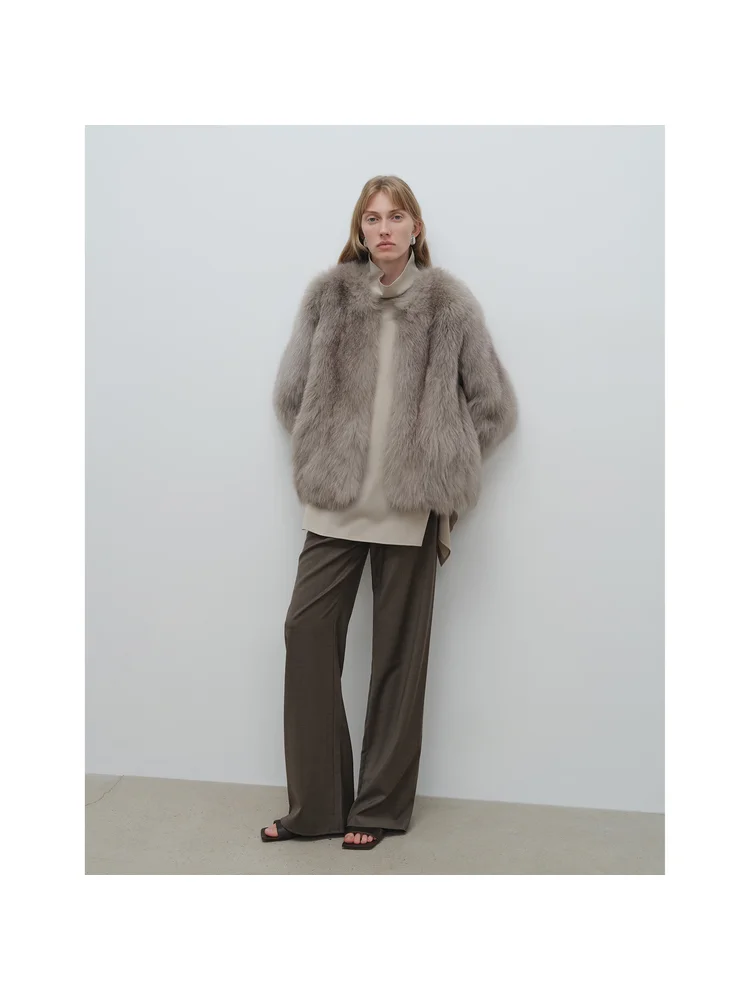 

French Winter Elegant Minimalist Gray Black Faux Fur Smooth Soft Commuting Gentle Sweet Exquisite Dating Fashionable Outerwear