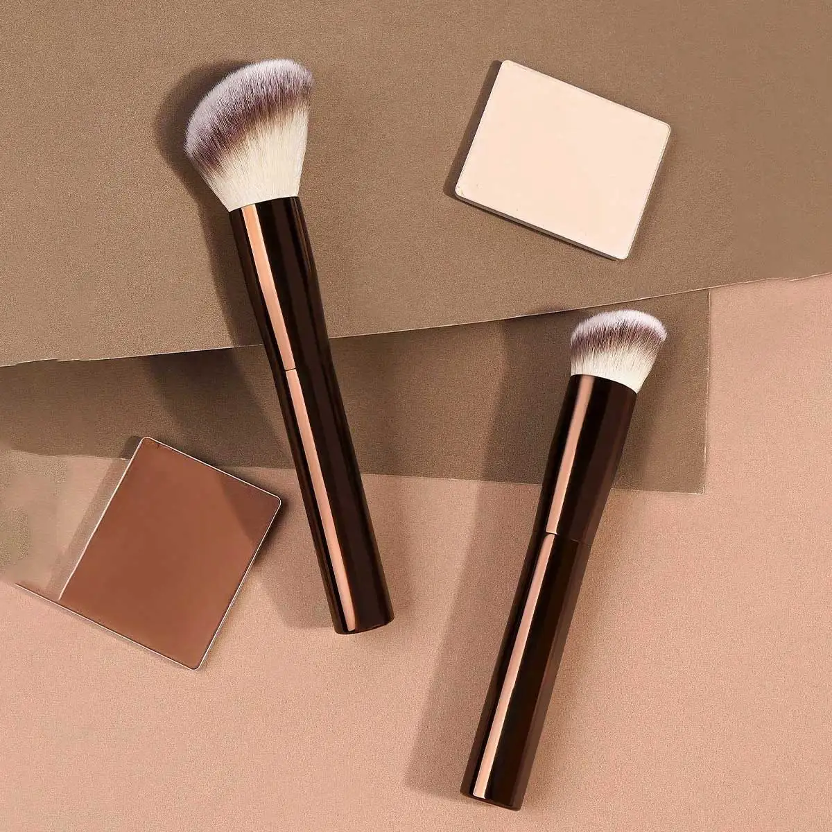2pcs 전문 페이셜 브러쉬 세트, 파운데이션 브러쉬, 컨실러 브러쉬, 휴대하기 쉬운 부드러운 섬유가있는 메이크업 도구, Tra 용 브러쉬