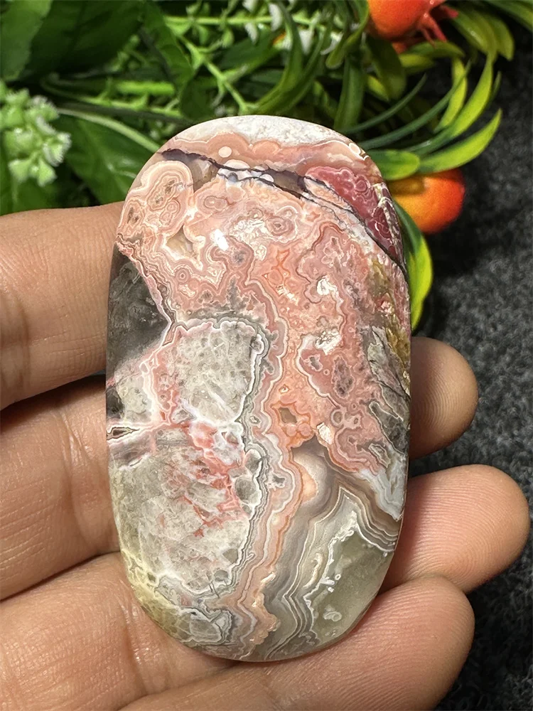 Mexican Natural Oval Agate Carved Beautiful Healing Reiki Prayer Feng Shui Witchcraft Office Living Room Home Decor Holiday Gift