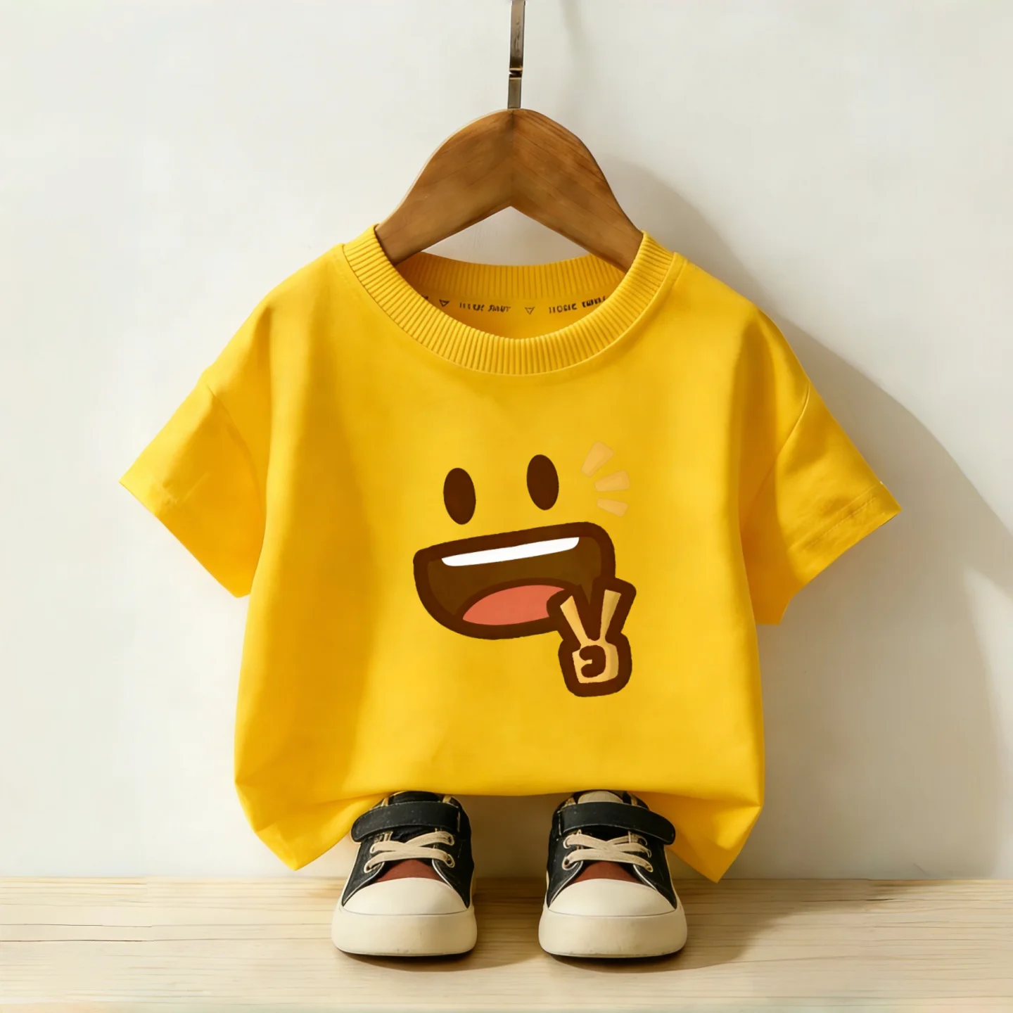 Children's Cotton Short Sleeved T-shirt with Korean Smiley Face Print White Versatile Loose Shoulder Top Girls' Summer New Style