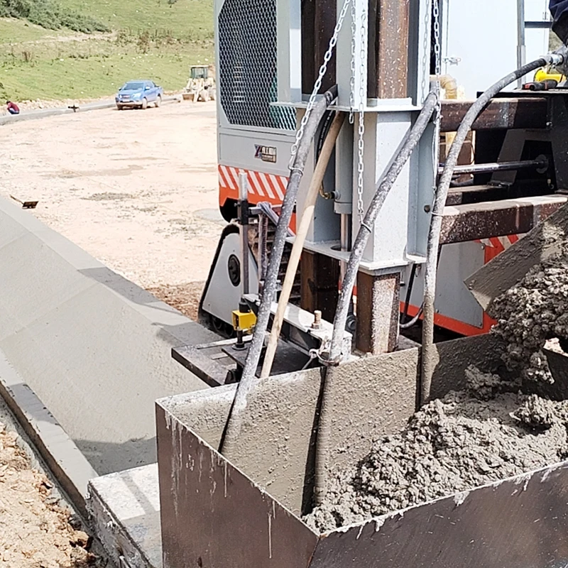 High Efficiency Concrete Slipform Curb Machine for Road Construction Projects