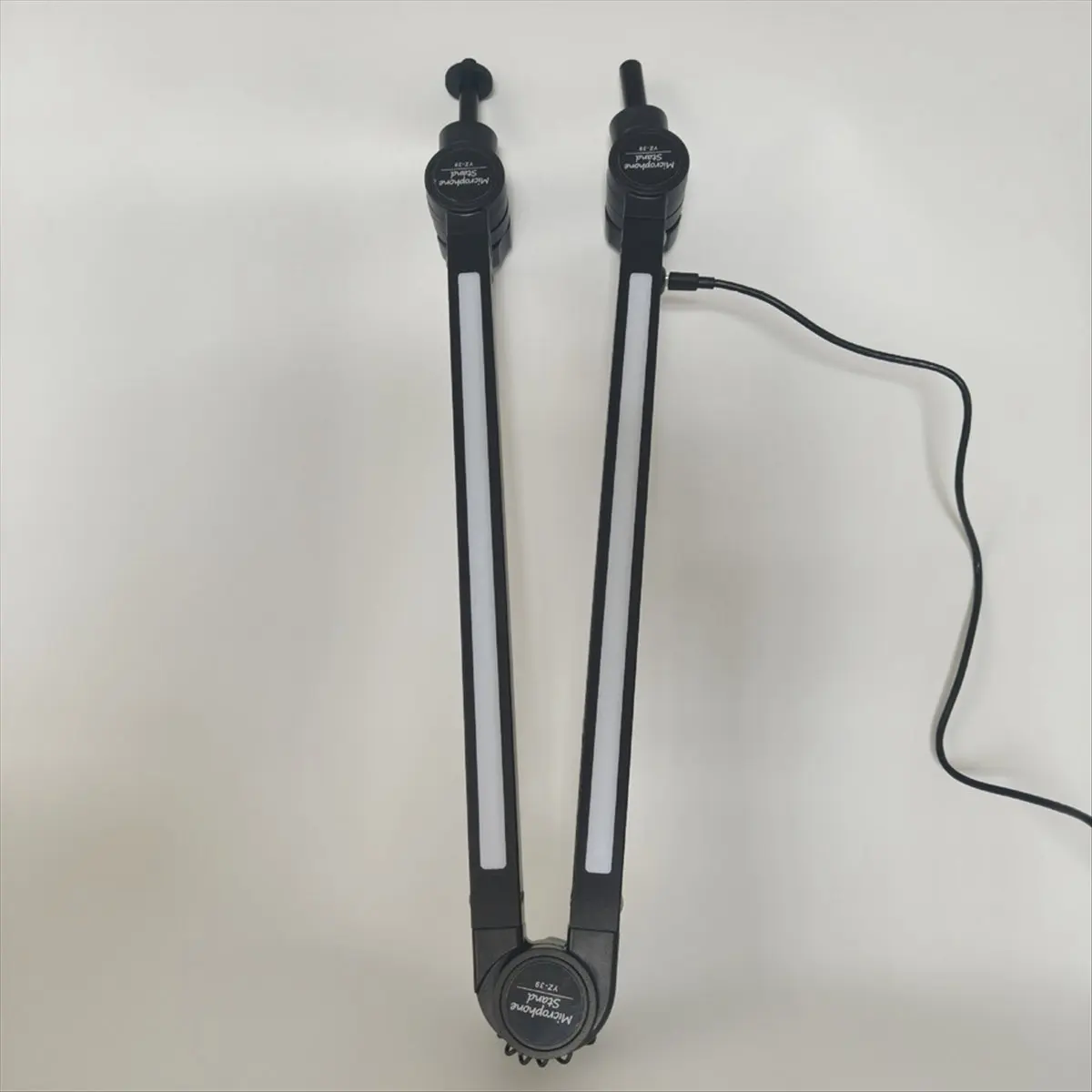 DT77 RGB Microphone Arm Stand Mic Arm Holder with RGB Light Rotatable Suspension Boom Scissor Stand for Gaming Streaming
