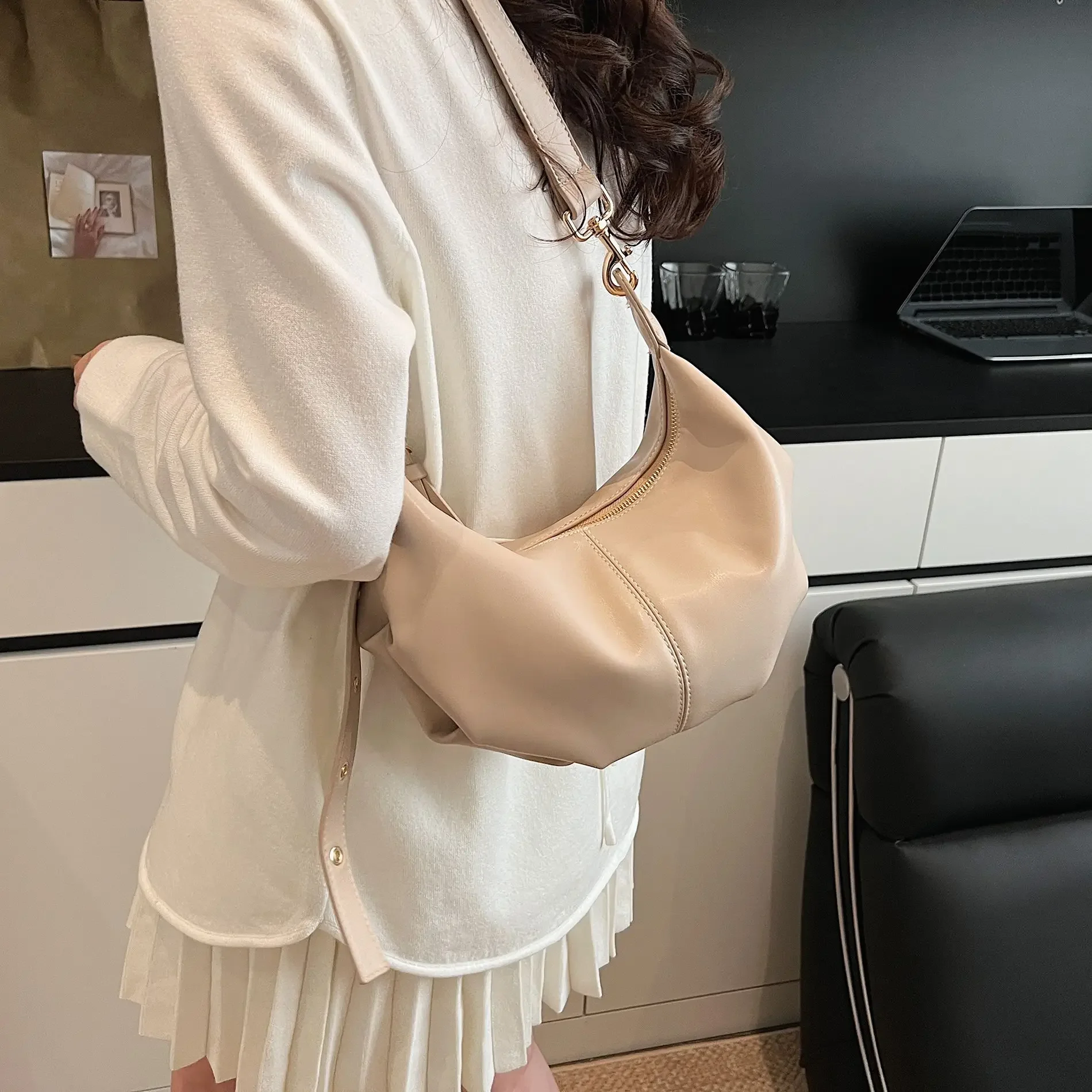 

2025 Summer Taurillon Leather Tote Convertible Shoulder Crossbody Bag Work Travel Fits MacBook