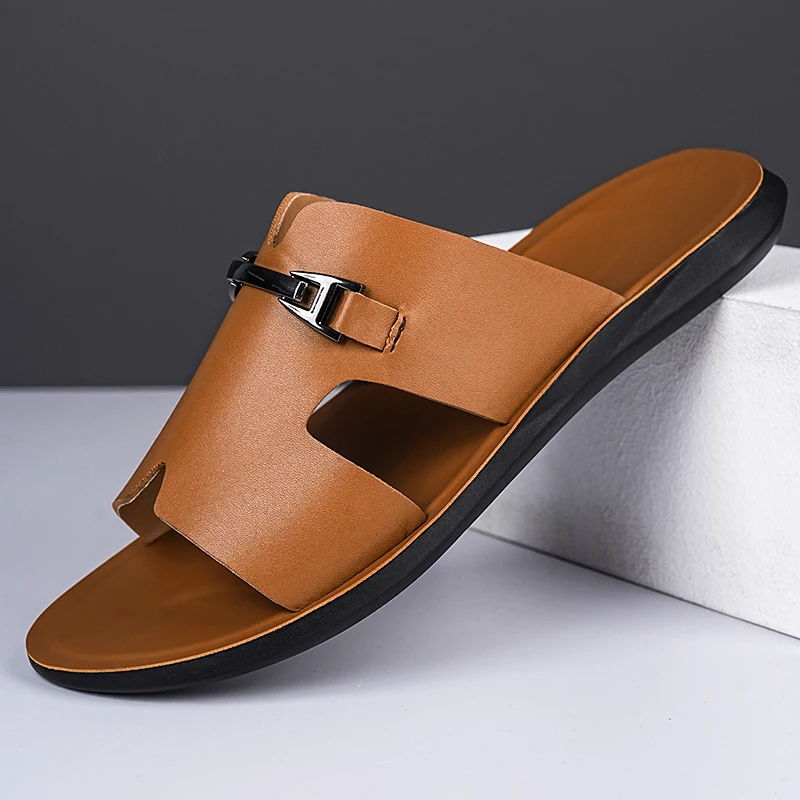 Simplified Luxury Men's White Slip-On Sandals with Metal Buckle Anti-Slip Soft Bottom Wear-Resistant Outdoor Slippers-7888