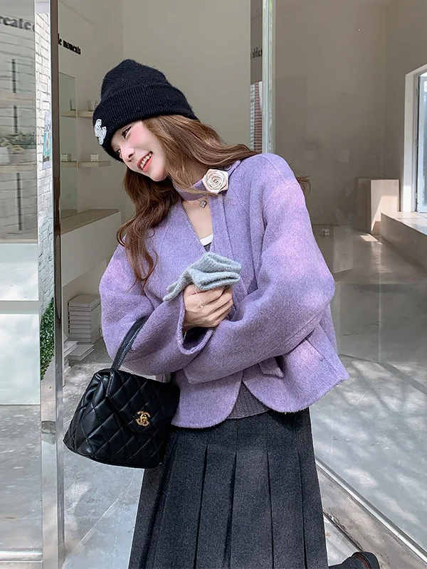 Lila Schöner Blumen-Seidenwollmantel für Damen, Herbst-Winter Neuheit, Doppelseitiger Kamerarock-Pullover, Koreanischer Stil für Pendler