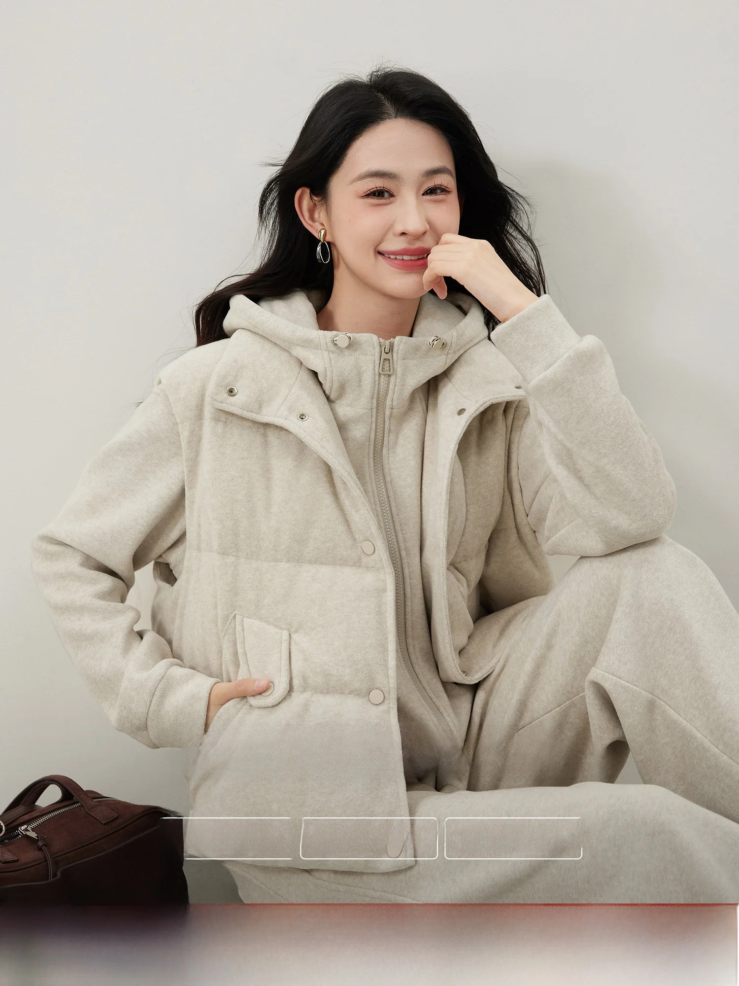 

Уютный комплект из двух предметов: свободный крой, женский модный ансамбль, зимняя коллекция