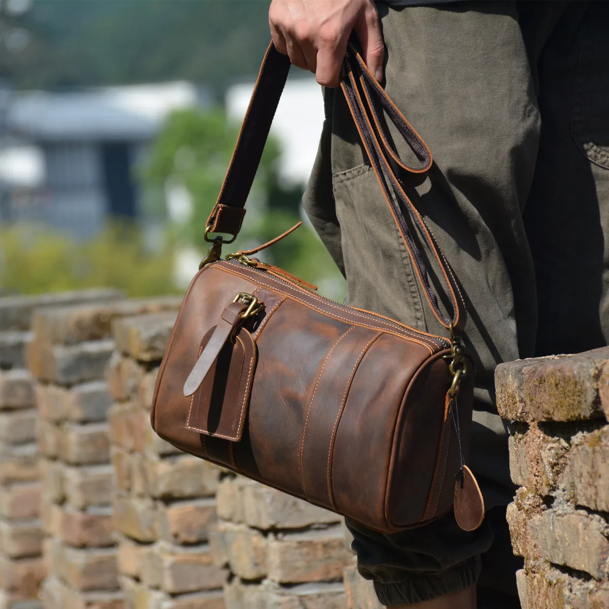 PNDME outdoor simple luxury high quality genuine leather men's crossbody bag weekend travel vintage cow leather shoulder bag