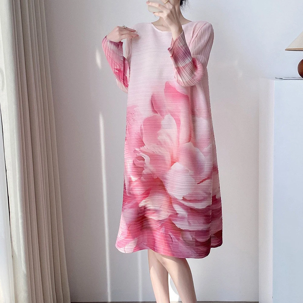Folds 2026 new fashion dress color gradual change printing medium and long loose and thin temperament ladylike style