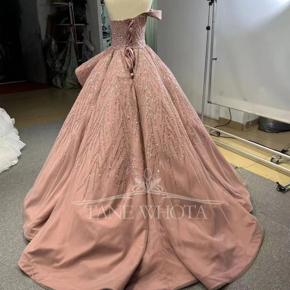 Luxurious Strapless Evening Dress for Women Sequined Lace-Up Back One-Should Ruched Long Prom Party Gown with Strapless Style