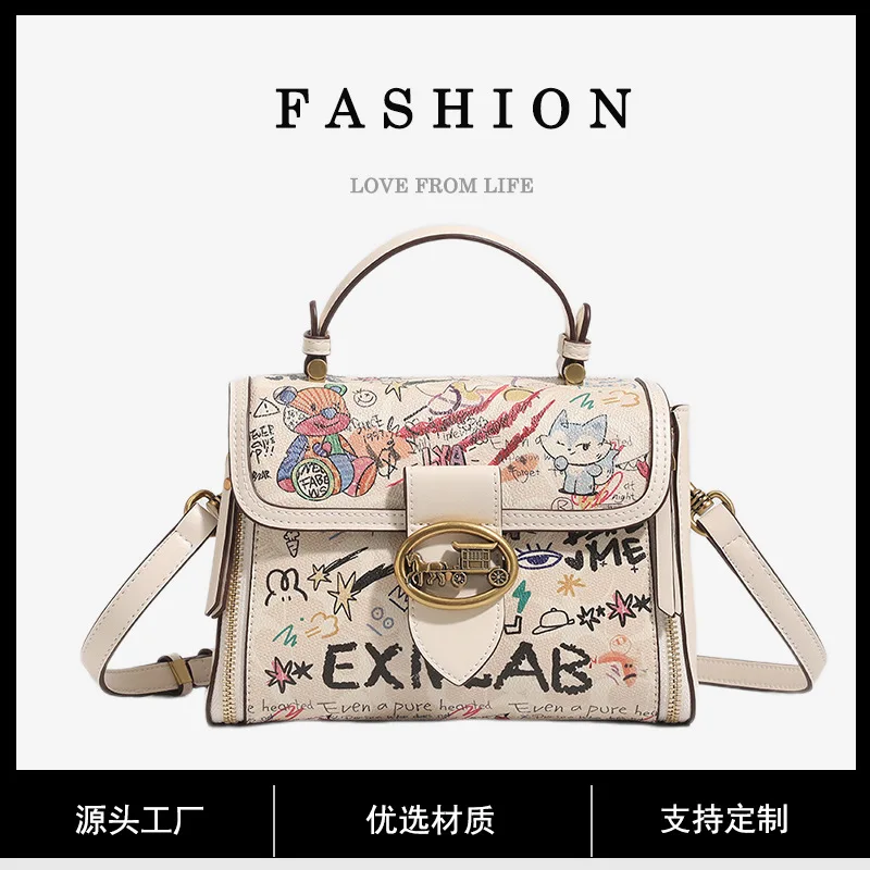 

Весенне-летняя новинка: женская сумка через плечо с мультяшным граффити-медведем, мини-кроссбоди, модная, стильная, универсальная повседневная сумочка
