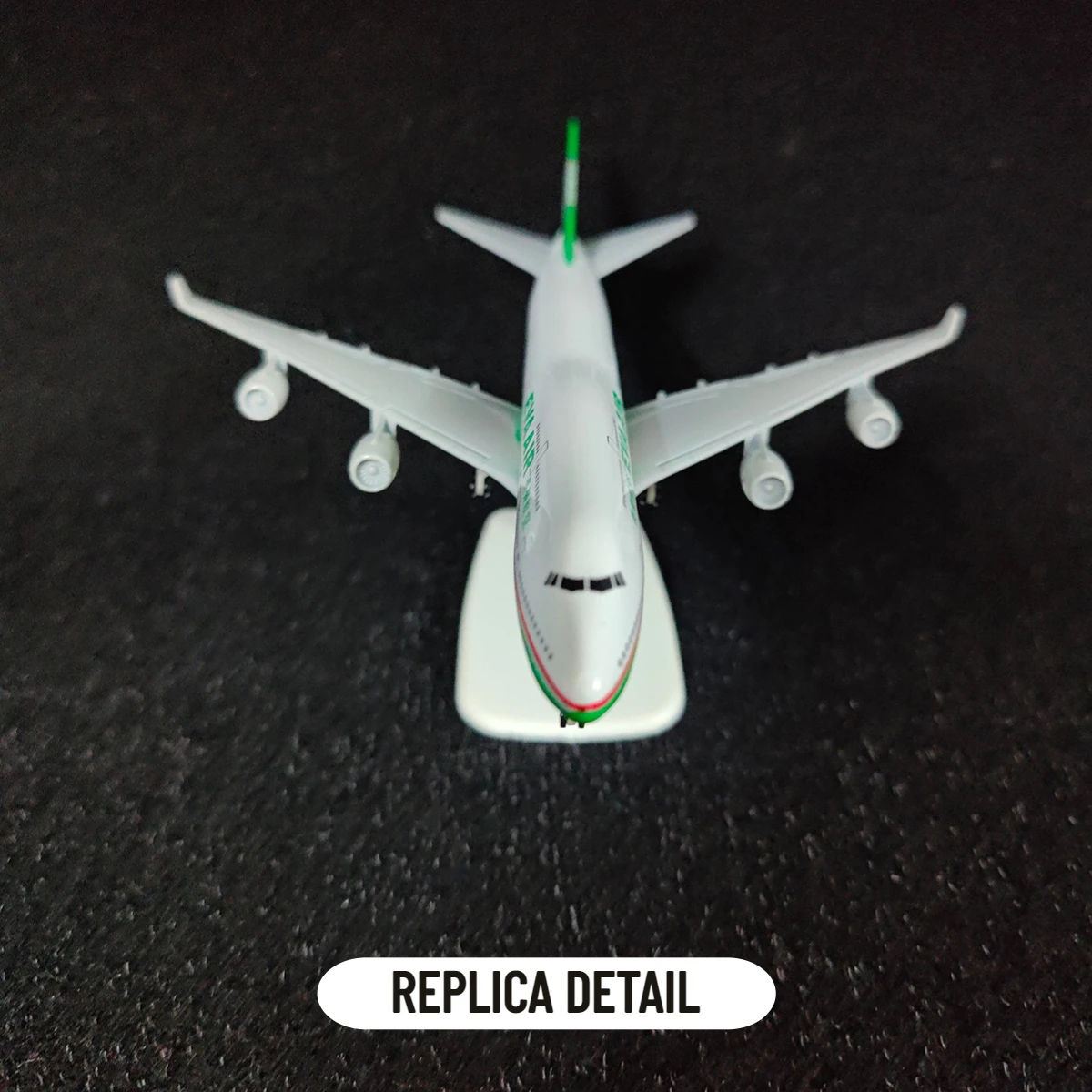 1:250 Metal Aircraft Model Replica EVA Air B747 Airplane Scale Miniature Art Decoration Diecast Aviation Collectible Toy