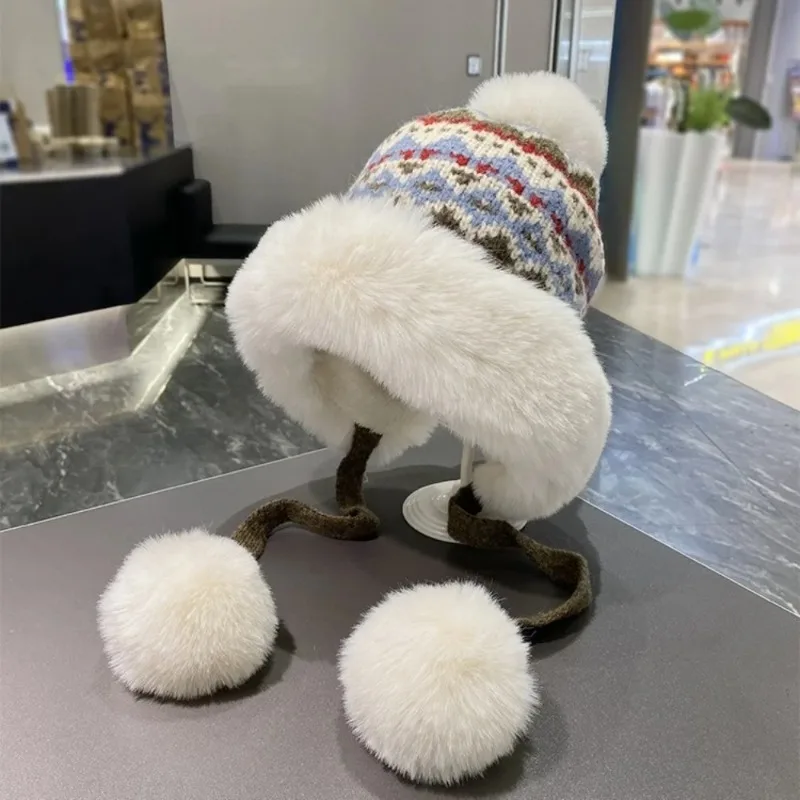 Gorro de felpa de punto grueso a la moda, gorro con protección para los oídos y bola cálida, jersey de estilo étnico a prueba de viento, gorro para niñas