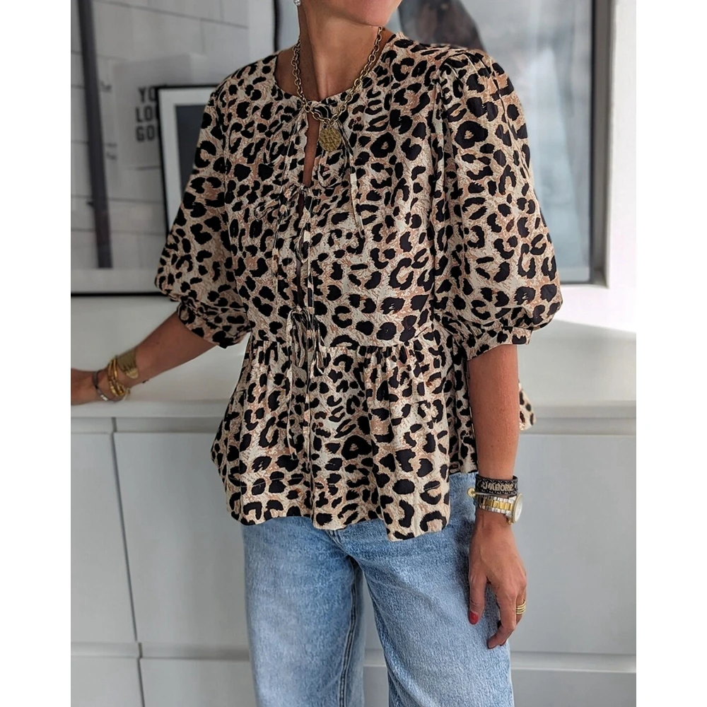 Blusa feminina com estampa de leopardo, manga lanterna, detalhe casual amarrado, design ruched, roupa sexy, moda verão