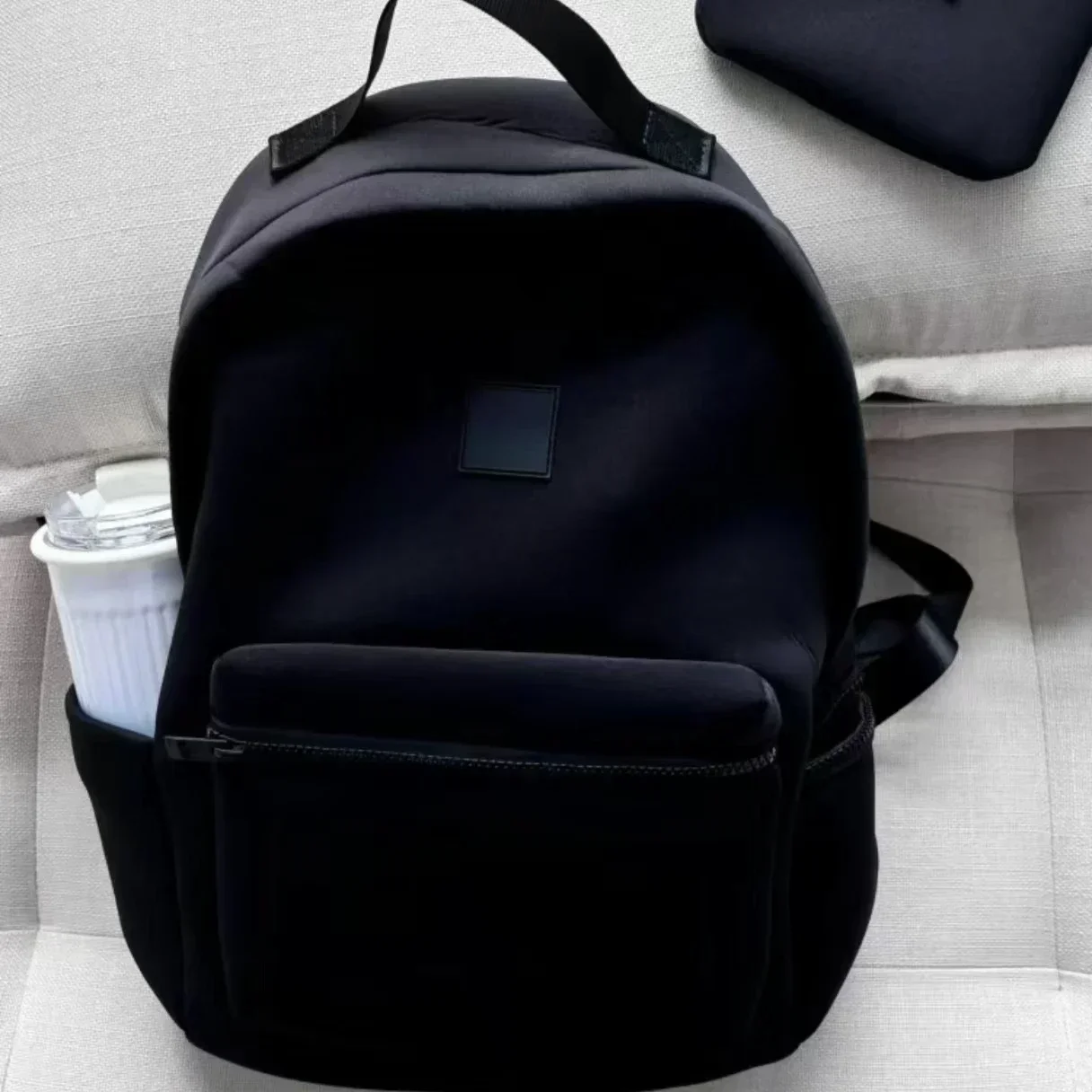 

al Men and Women's Travel Sports Includes Small Pouch Stow Backpack Water-resistant Matte Neoprene Black Yoga Fitness Bag