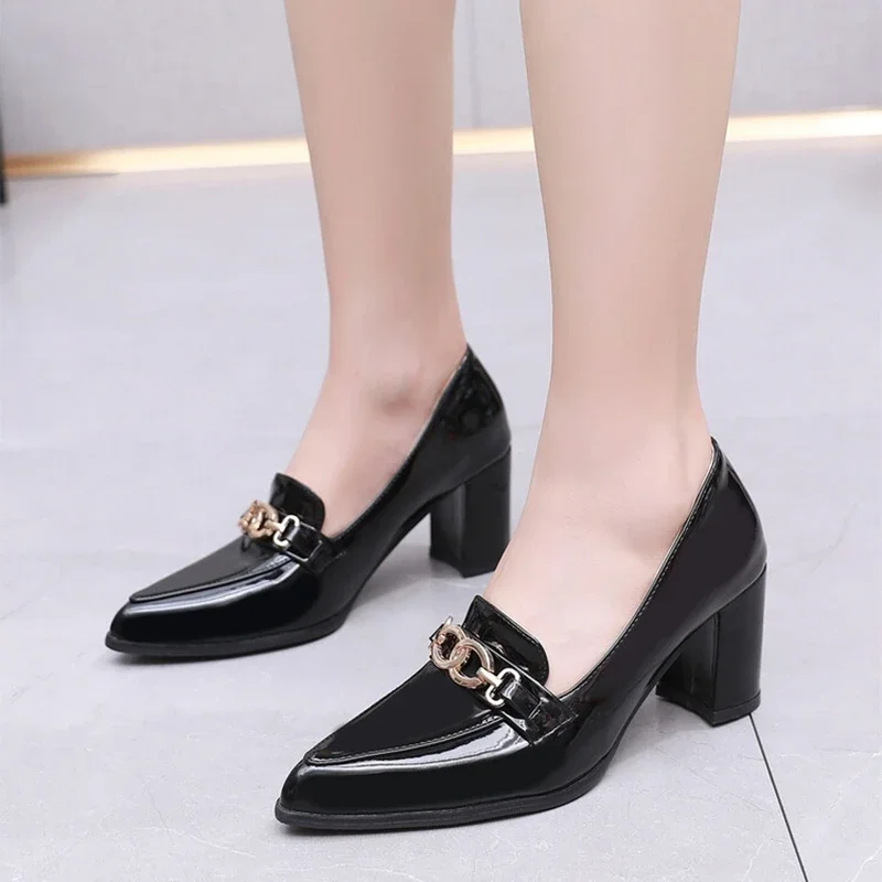 BLXQPYT أحذية النساء المصممين براءات الاختراع والجلود أشار تو سميكة عالية الكعب مثير موضة المشي تظهر السيدات مضخات حجم كبير 47 676-2 #1