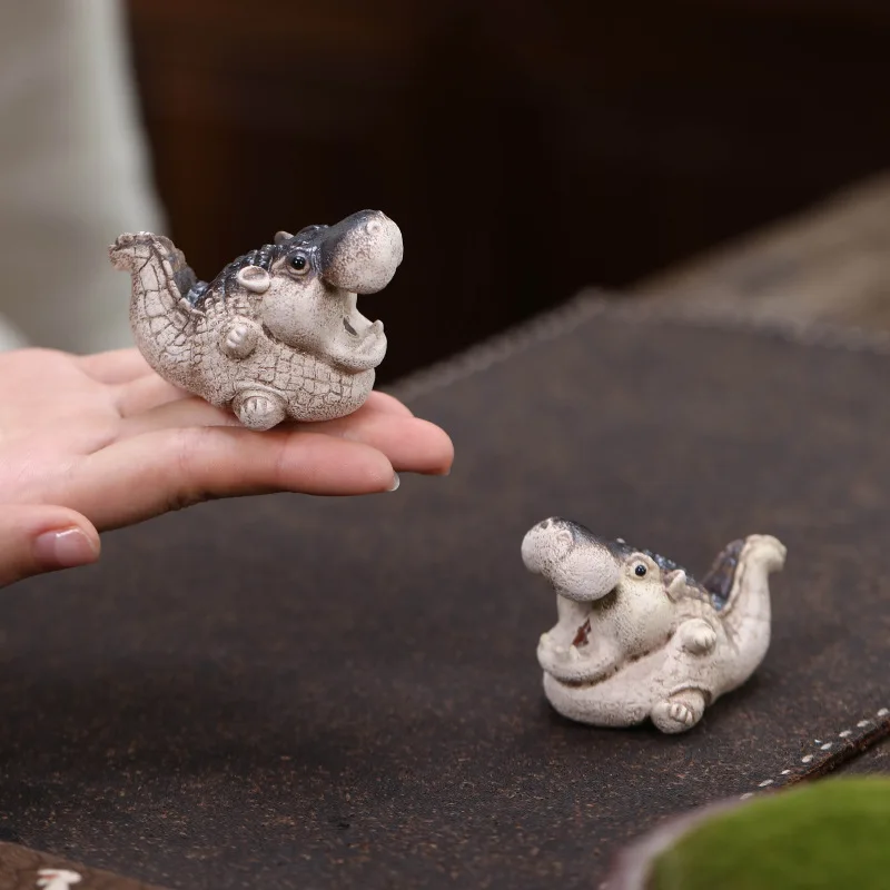 

Exquisite Purple Clay Tea Pet Financial Crocodile Creative Ornament Handmade Tea Ceremony Teas Art Financial Teas Table Gift