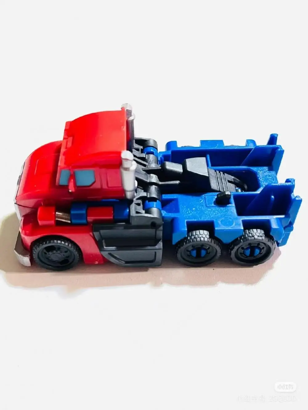 Clássico hasbro transformadores terra faísca série optimus prime dos desenhos animados anime modelo móvel artesanal coleção de presente das crianças