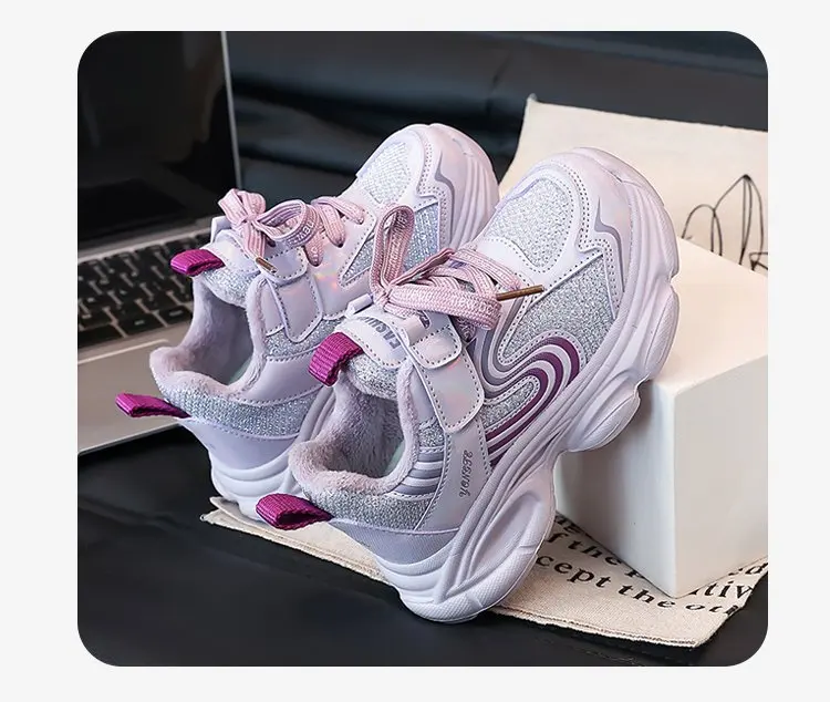 أحذية أطفال ربيعية جديدة لعام 2025 كاجوال شبكية للأولاد والبنات أحذية أطفال بسيطة ومتعددة الاستخدامات