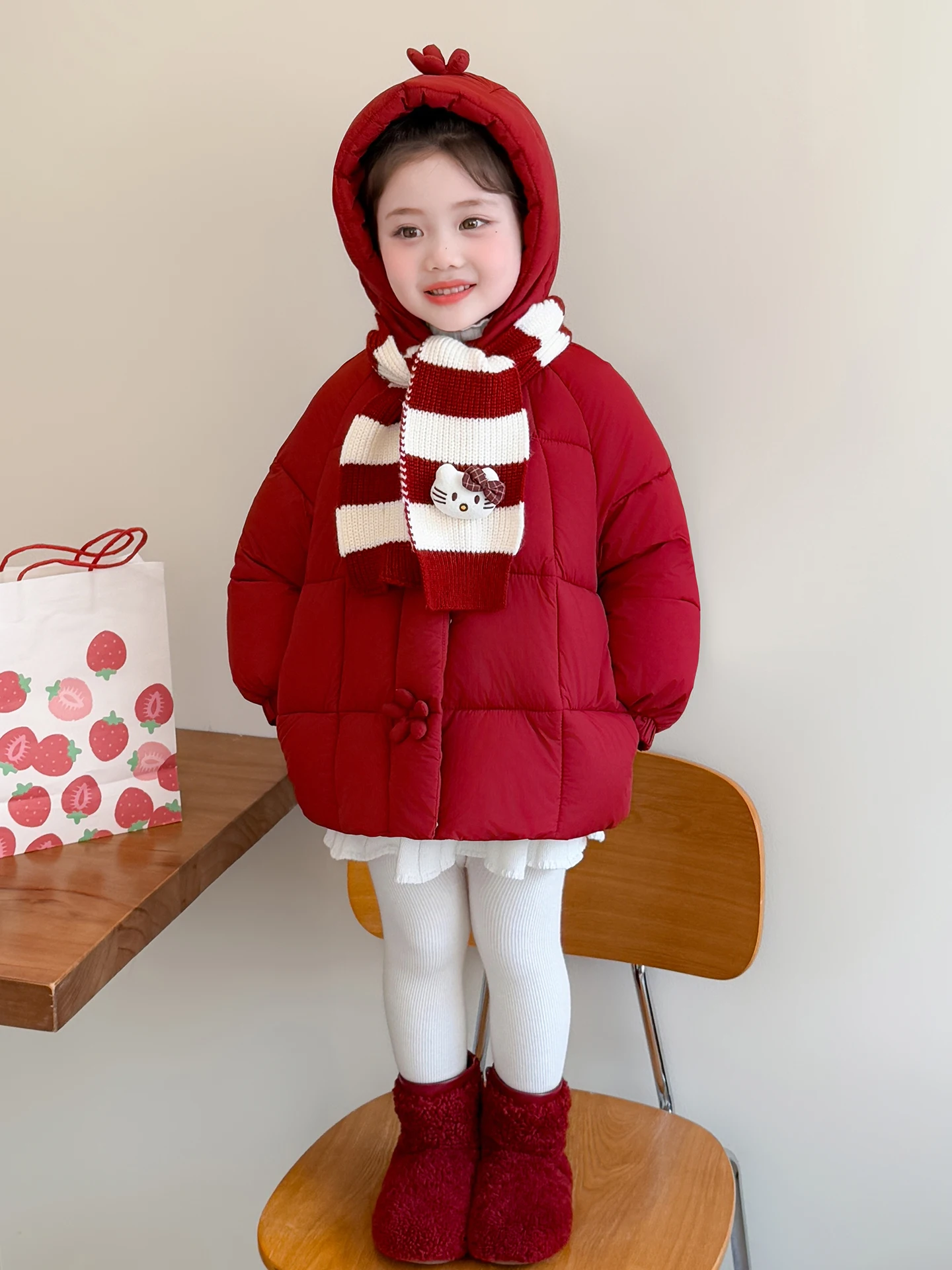 

Зимняя модная утепленная хлопковая куртка для девочек с флисовой подкладкой, с подкладкой для рук, с мультяшным принтом, теплая, объемная, с длинными рукавами, с капюшоном