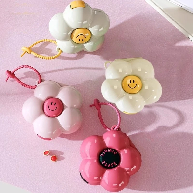 

Портативный дозатор для лекарств в форме цветка, мини-органайзер для таблеток на 7 дней в неделю, многосекционный контейнер для хранения.