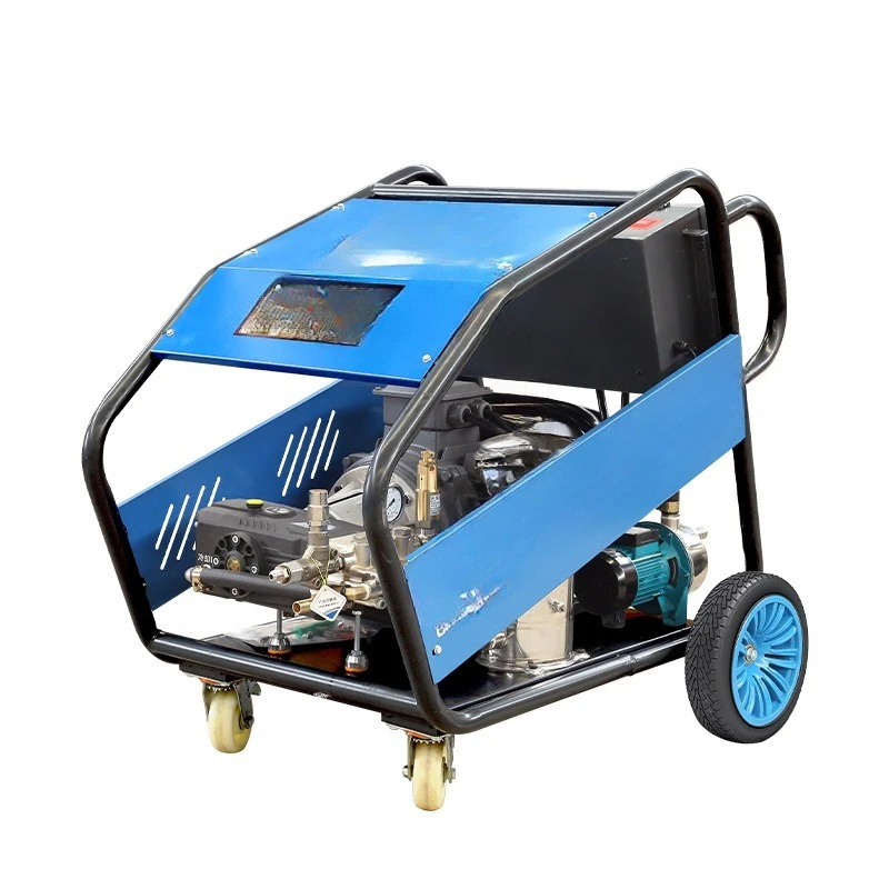 

Ultra high pressure cleaner