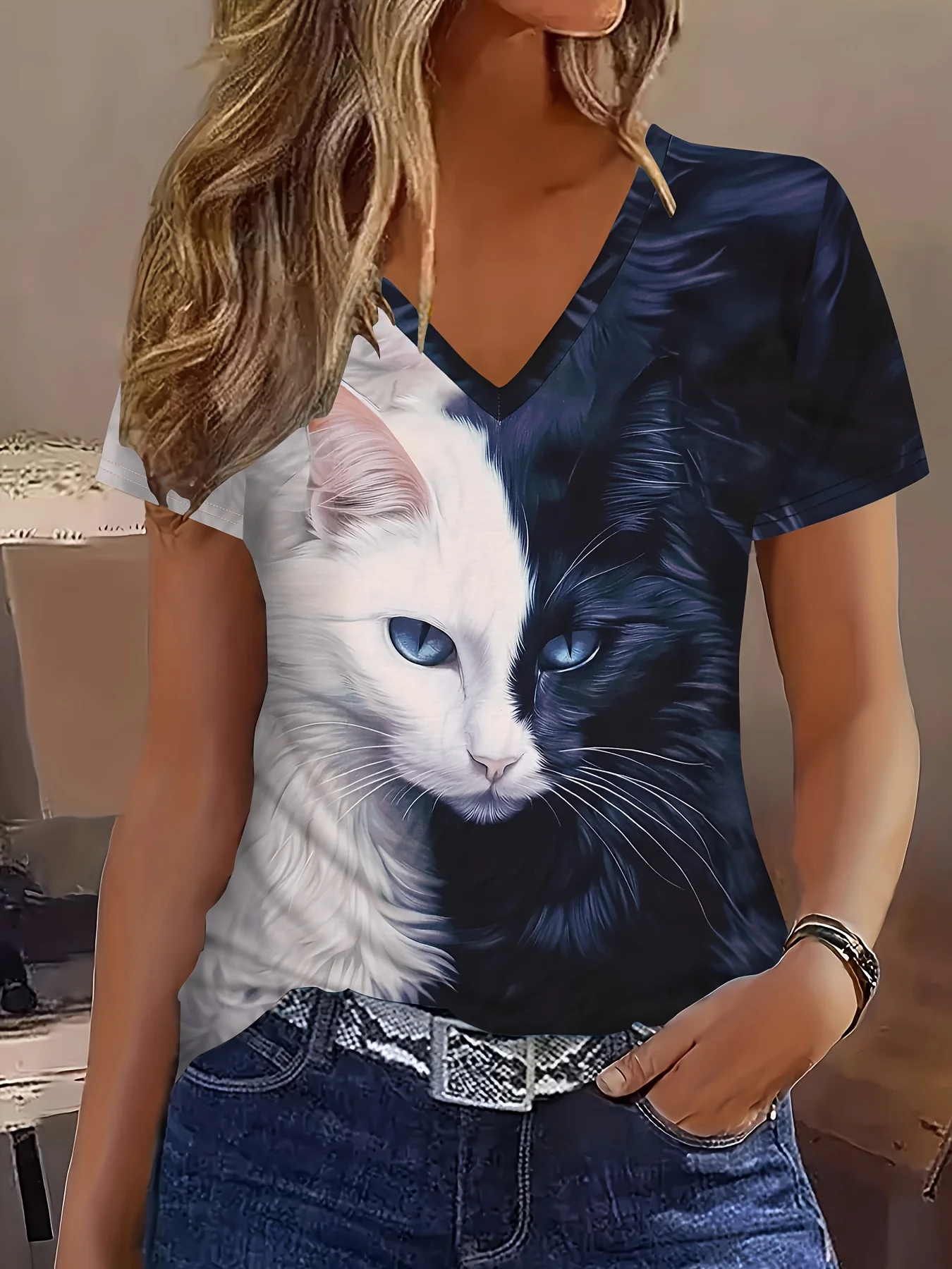 

Женская летняя новинка: футболка с 3D-принтом черно-белого кота, полностью графический градиентный рисунок животного, V-образный вырез, короткий рукав, повседневный топ для отпуска