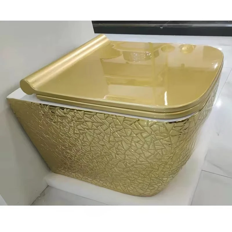 WC RIMLESS GOLDEN WALL HUNG
