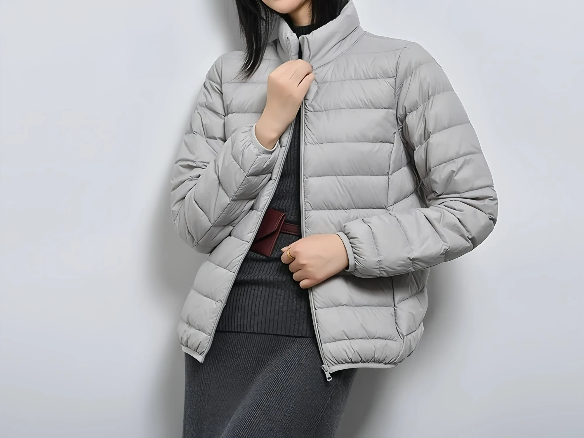 スタンドカラー軽量ダウンジャケット レディース 多用途ファッション ショート丈 ダックダウン 軽量 2025秋冬新作コート