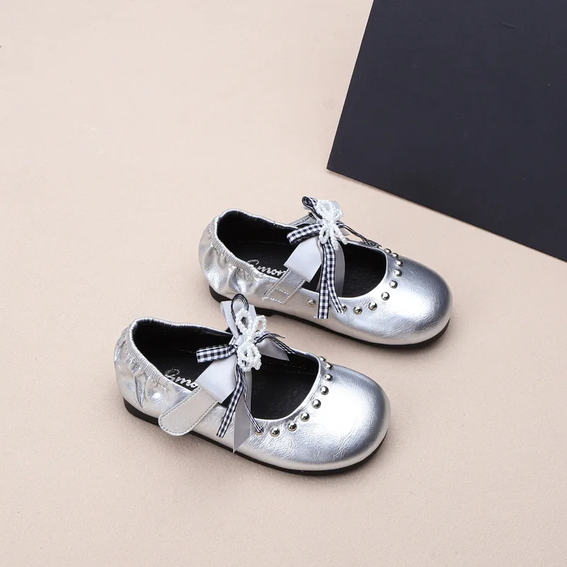 Autunno fiocco in cristallo bocca superficiale ragazza piccole scarpe in pelle bambini bambino studente principessa moda tutto-fiammifero scarpe singole antiscivolo