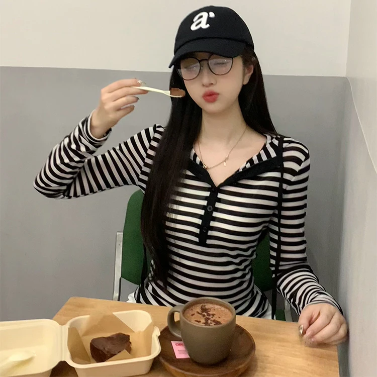 

Long Sleeve T-Shirts Womens Mesh Tops Relaxed Fit Comfortable Summer Neutral Minimalist Street Cool Aesthetic Daily Wear