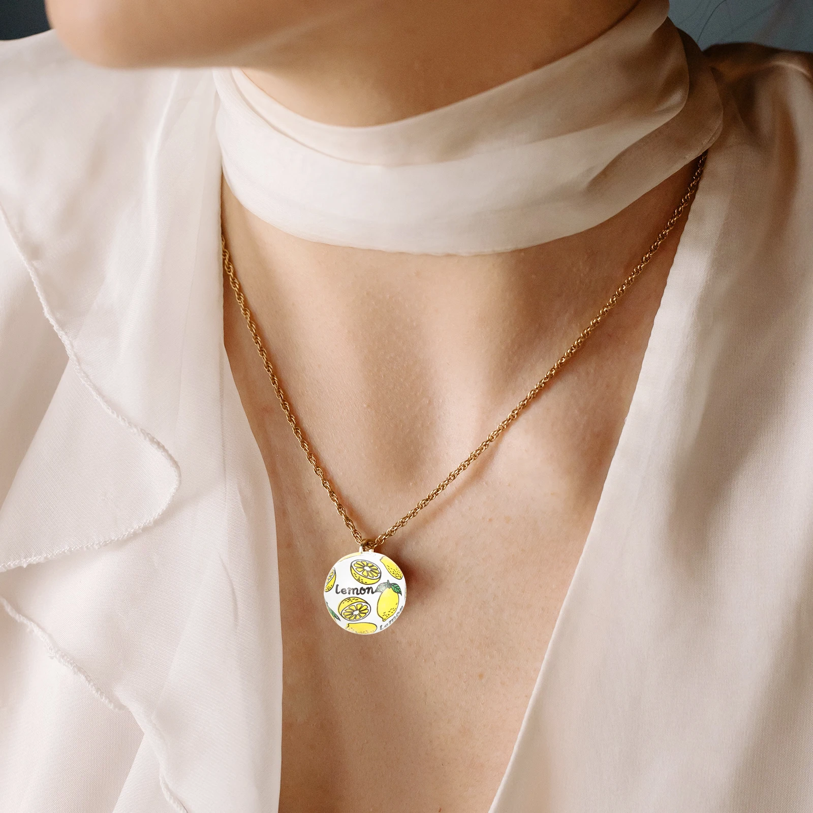 

30Pcs Wood Beads Fruit Wooden Beads for Crafts Jewelry Making Colored Wood Beads Farmhouse Beads for Bracelets Garlands