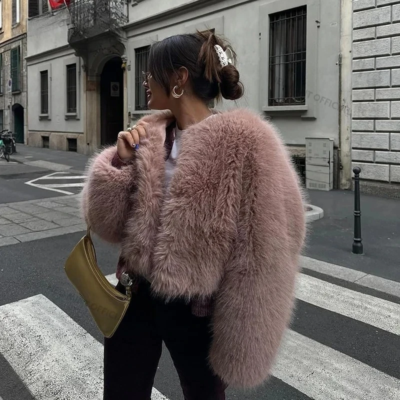 Fashion 2026 Winter Sweet Pink Cropped Faux Fur Coat Women Streetwear Ins Chic Girls Fluffy Fox Fur Jacket Female